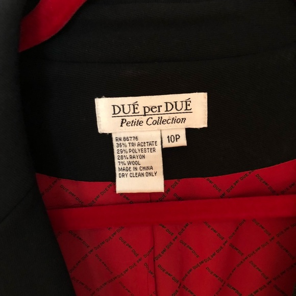 Due Per Due Petite black blazer - Picture 5 of 6